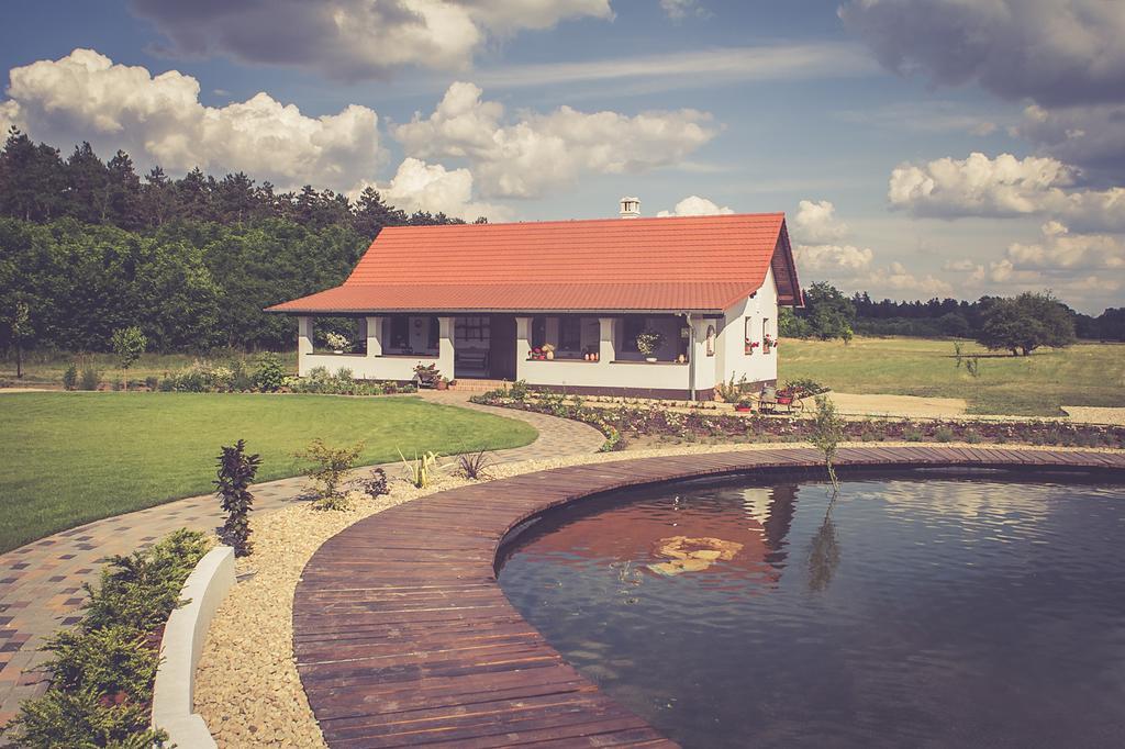 Deak Udvarhaz Otel Kakucs Dış mekan fotoğraf