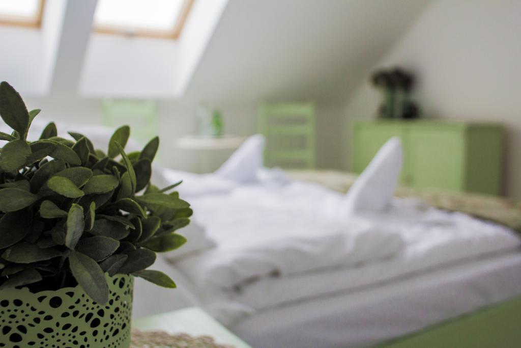 Deak Udvarhaz Otel Kakucs Oda fotoğraf