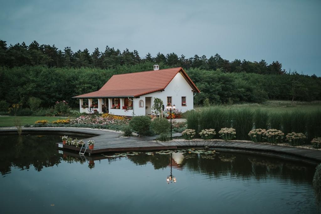 Deak Udvarhaz Otel Kakucs Dış mekan fotoğraf